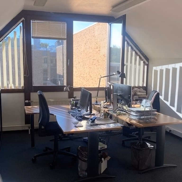 A LOUER - LOUVAIN-LA-NEUVE - BUREAUX