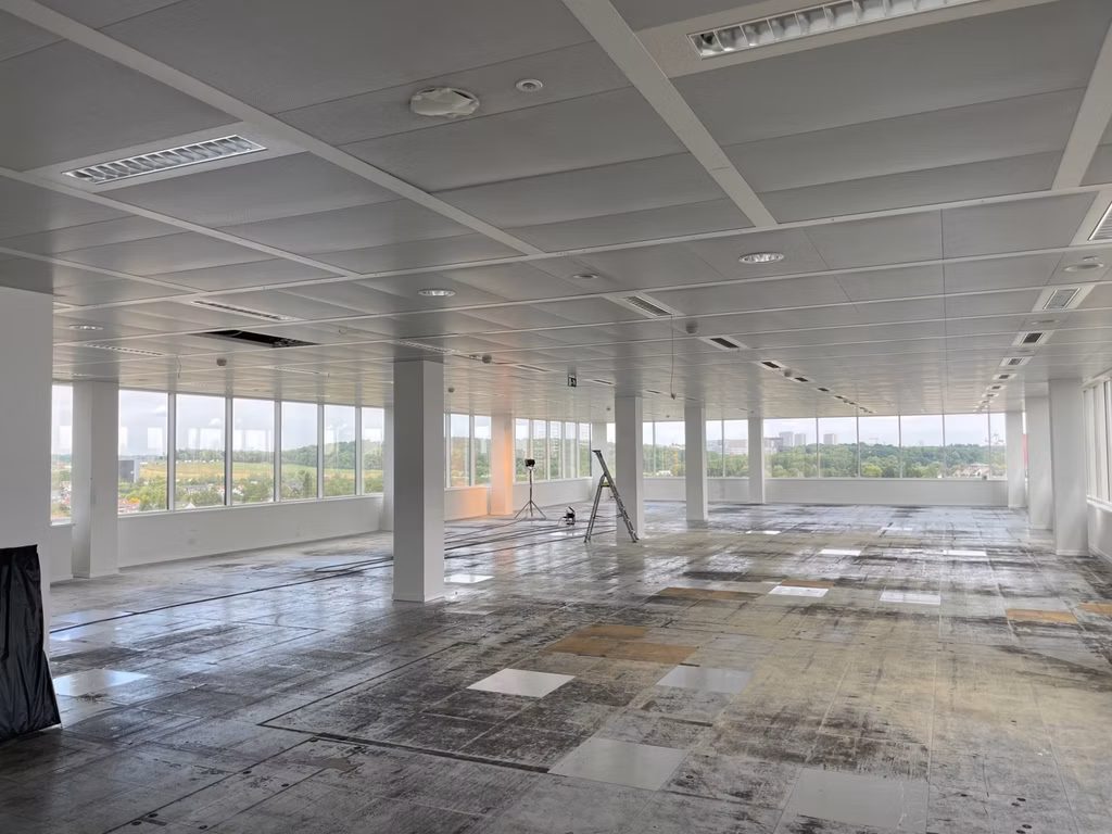 A LOUER - GANSHOREN - BUREAUX 