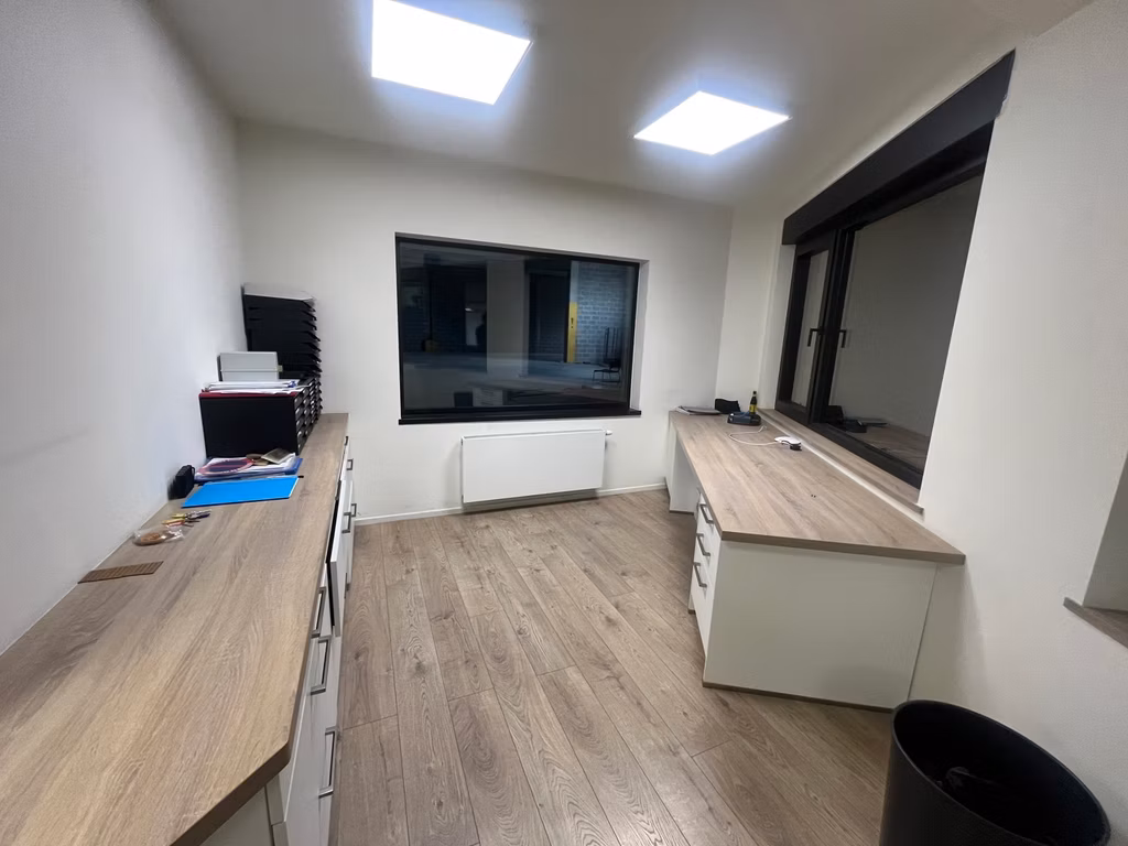 STRAATSBURGDOK-NOORDKAAI 27-28 - TOTALITEIT