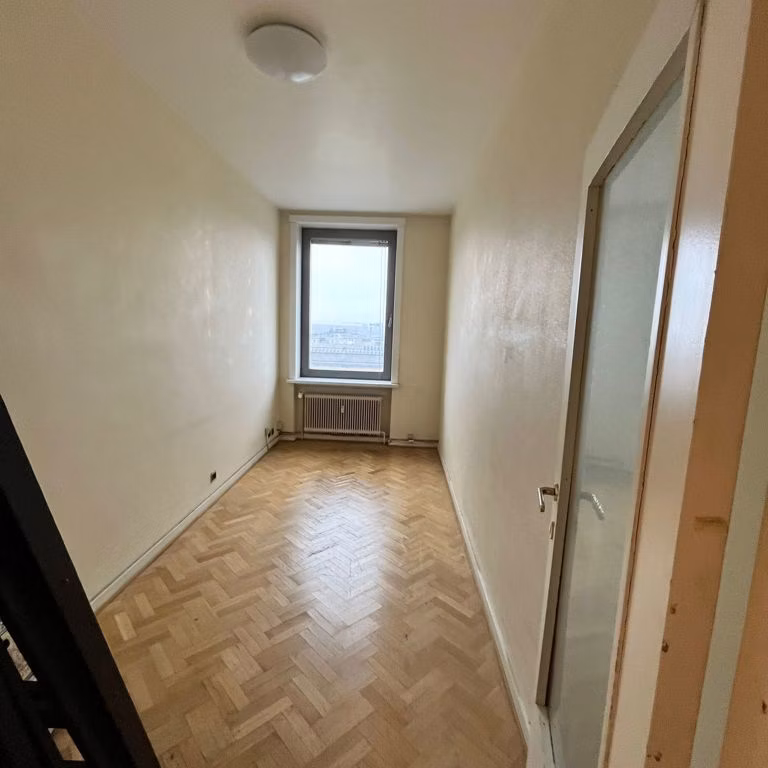 A LOUER - BUREAUX - BRUXELLES