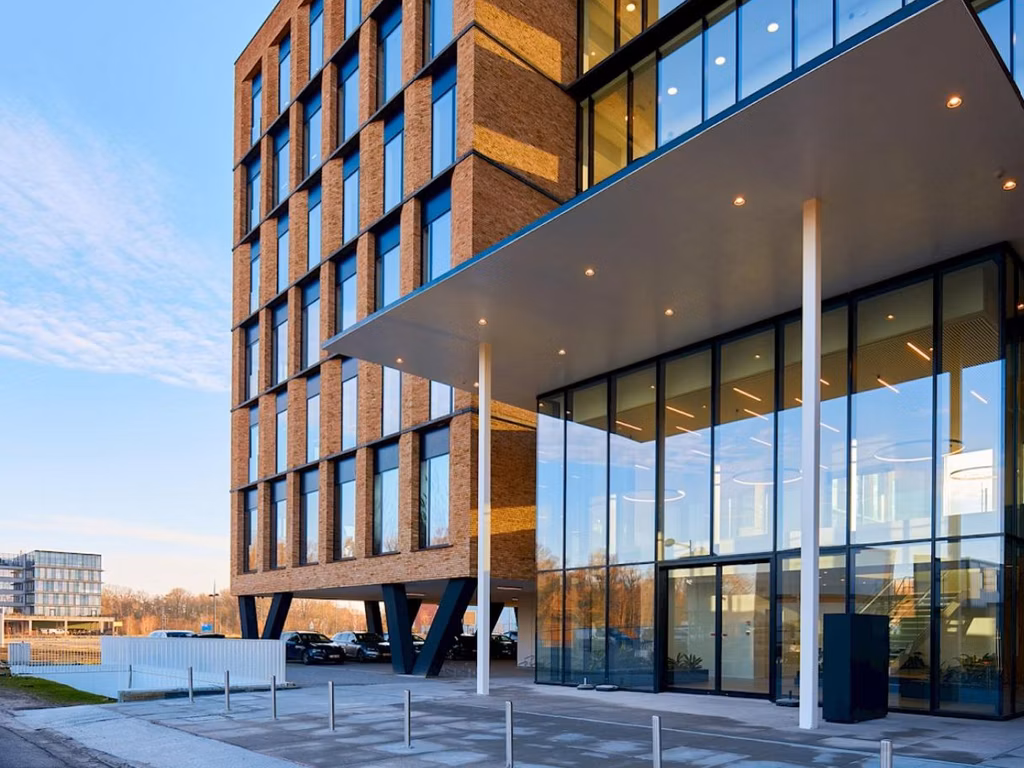 LAROCHELAAN 13, ONE (Gent)