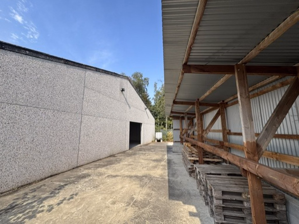 A VENDRE - NIVELLES - ENTREPOT