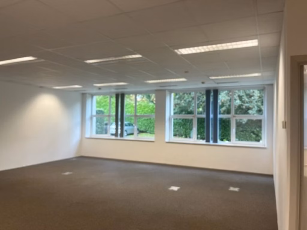 TE HUUR - HOEILAART - KANTOREN