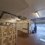 Bâtiment industriel 1000m² atelier + 200m² bureaux & parking