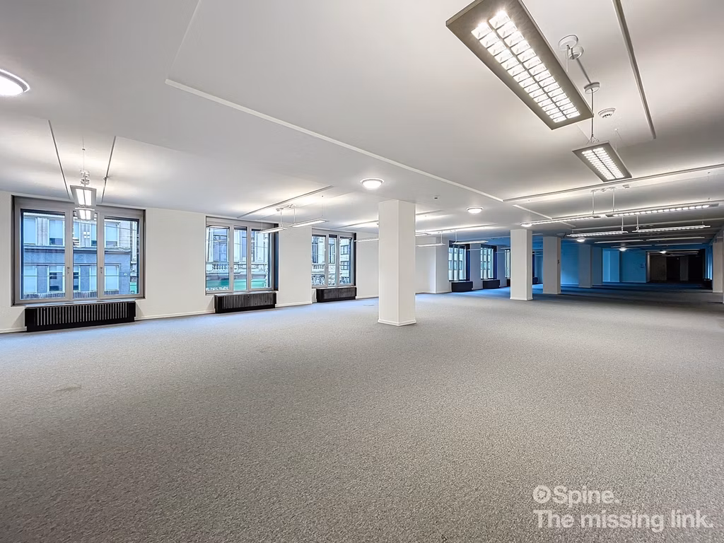 BUREAUX A LOUER- Place Stéphanie 