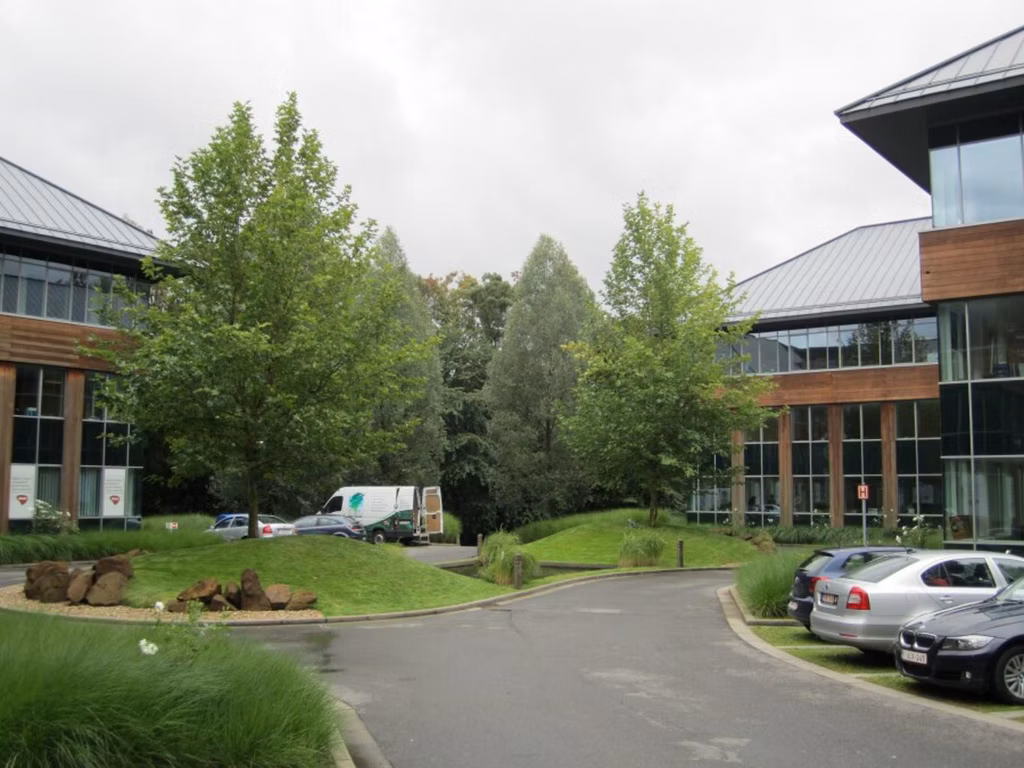 LION OFFICE CENTER - 011 - 1BU