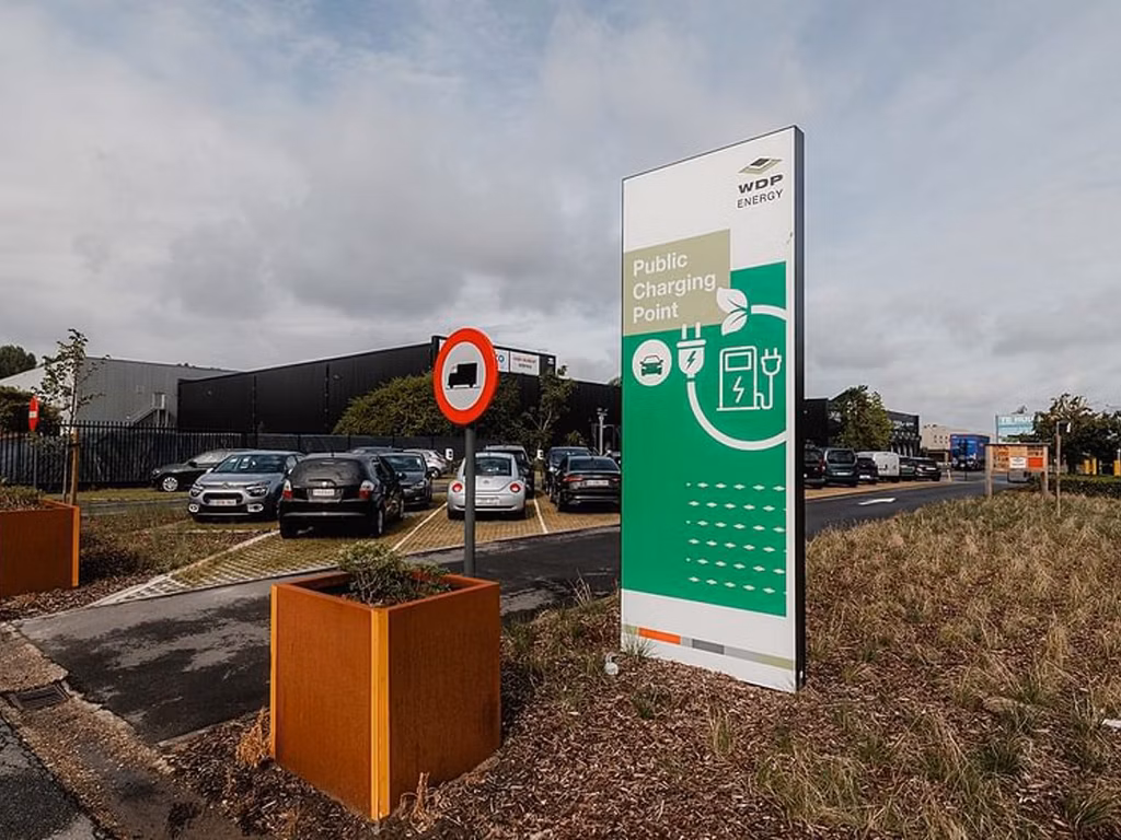 À LOUER BUREAUX BORNEM