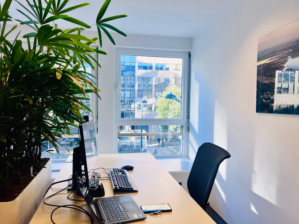BUREAUX A LOUER - PLUG & PLAY