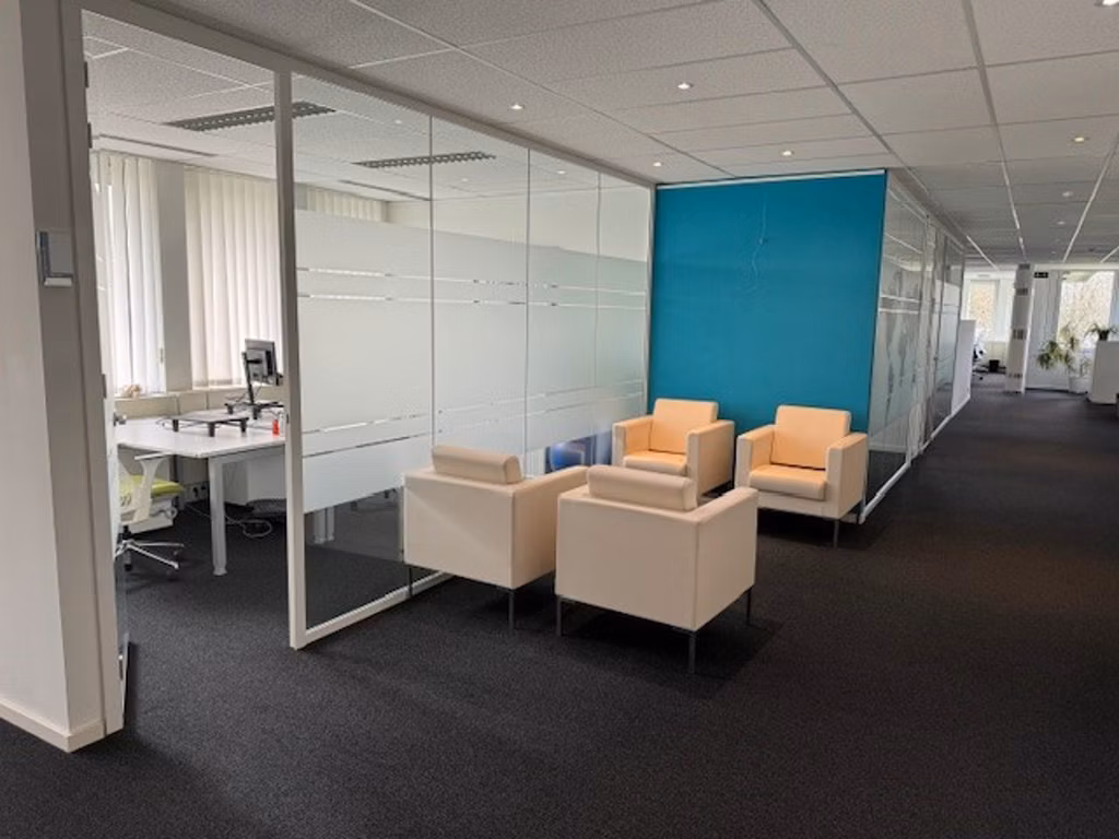 A LOUER - WATERLOO - BUREAUX