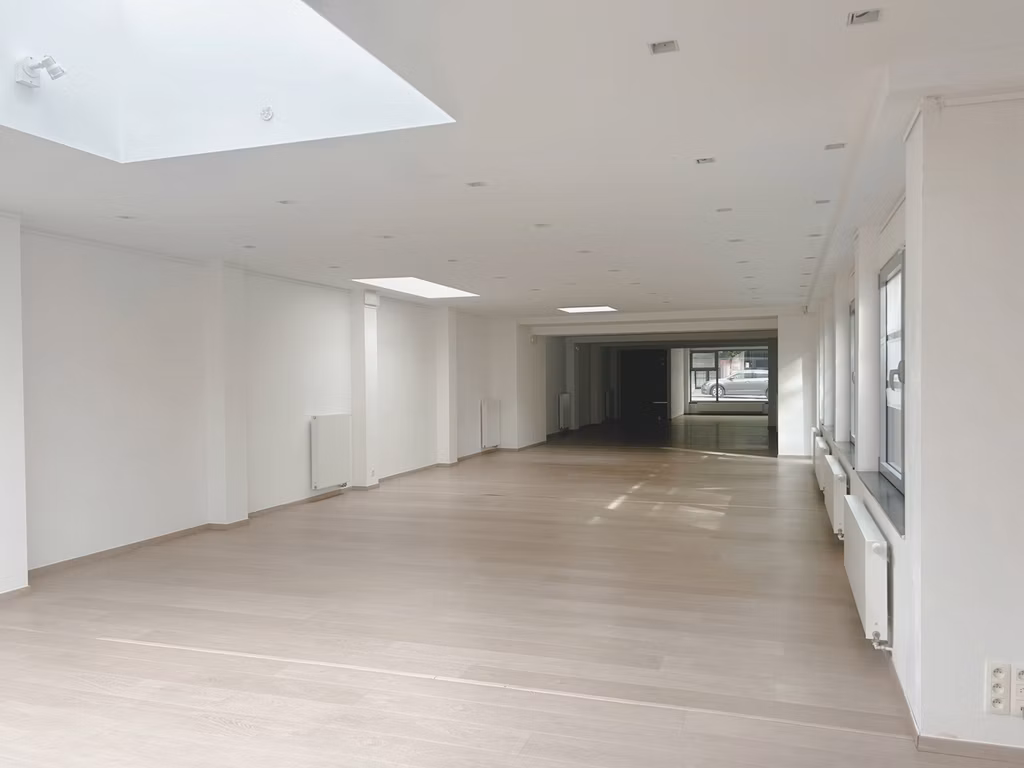 Bureau à louer <br> Ixelles