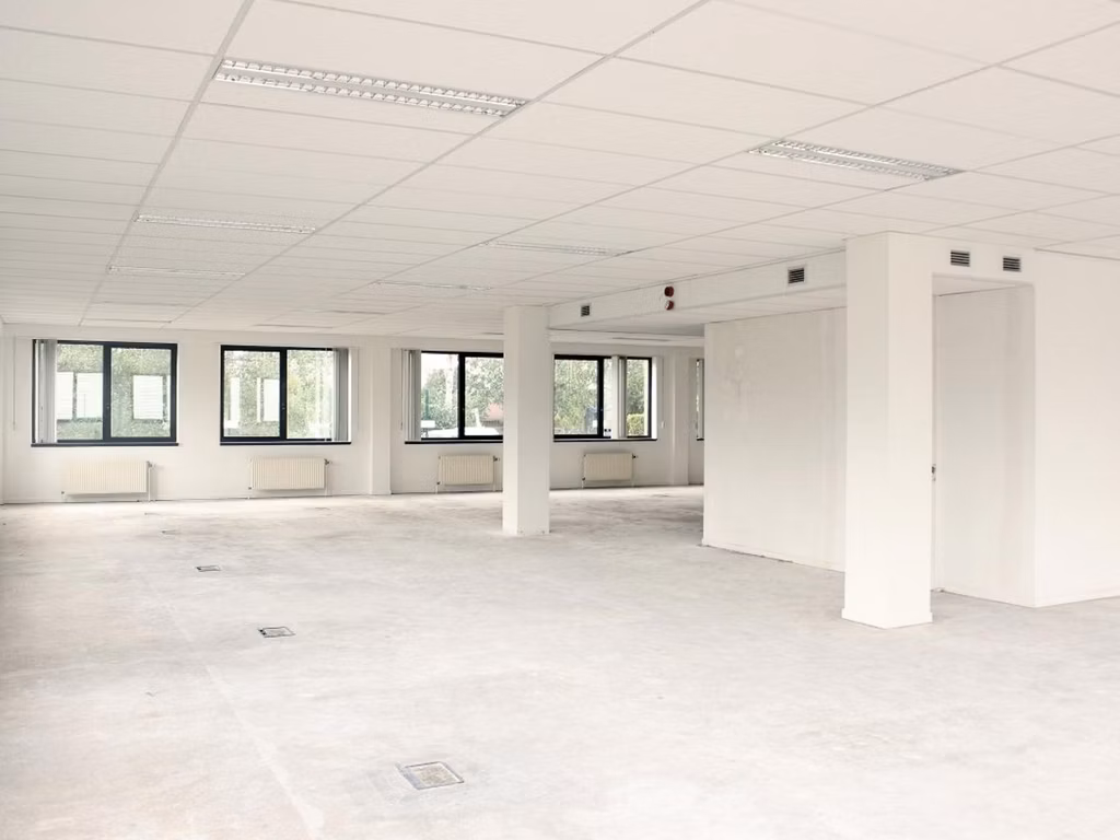 TE KOOP - KANTOREN - SINT PIETERS LEEUW